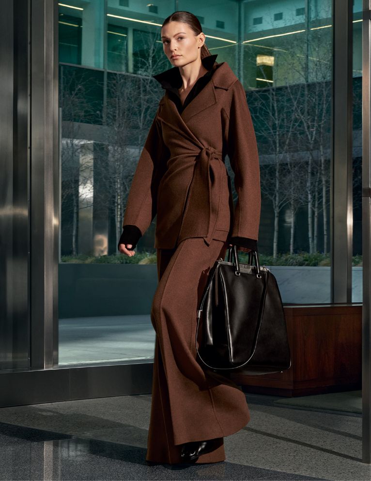 Fw24   Max Mara   Adv   Images   Low   Rgb   Jpeg   300 Dpi   A Max Mara