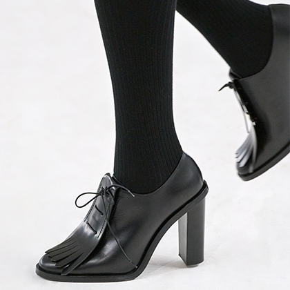 Fw24 Nav Runway Shoes Max Mara